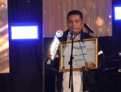 Andra Soni Terima Penghargaan dari Polda Banten