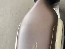 Polisi Selidiki Aksi Pria Robek Jok Motor di Kampus Tangsel