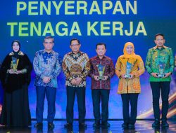 Pemkot Tangsel Raih Penghargaan dari Kemendagri RI